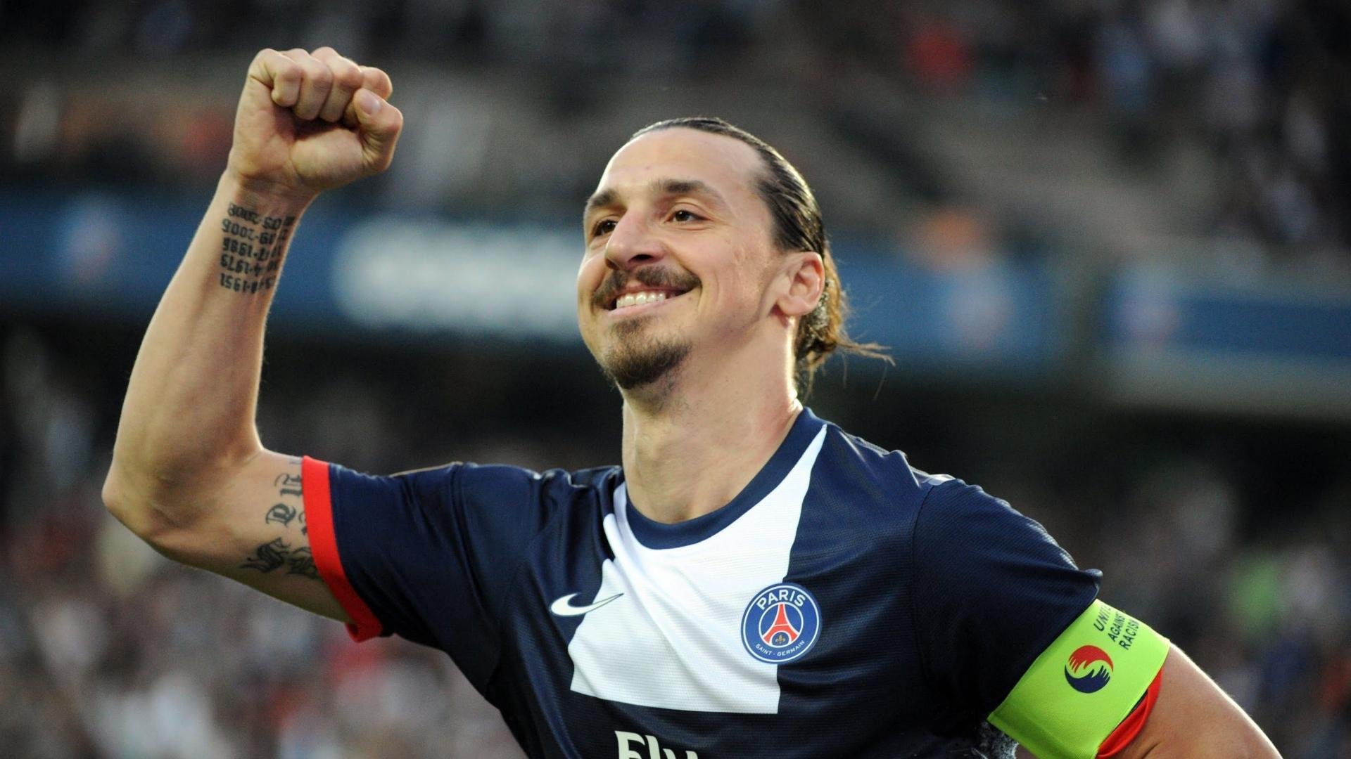 milanAPP下载入口官网-C罗赛前鼓舞全队展现老将风范，c罗踢比赛